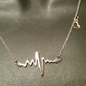 HEARTBEAT NECKLACE & HEART.FIND POLISHED ALLOY